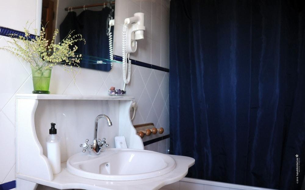 La Molinilla Apartamentos Y Hammam - Adults Only Linares de la Sierra Εξωτερικό φωτογραφία